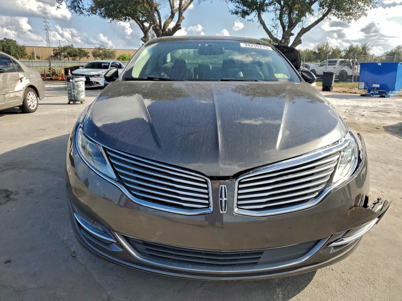 2016 LINCOLN MKZ