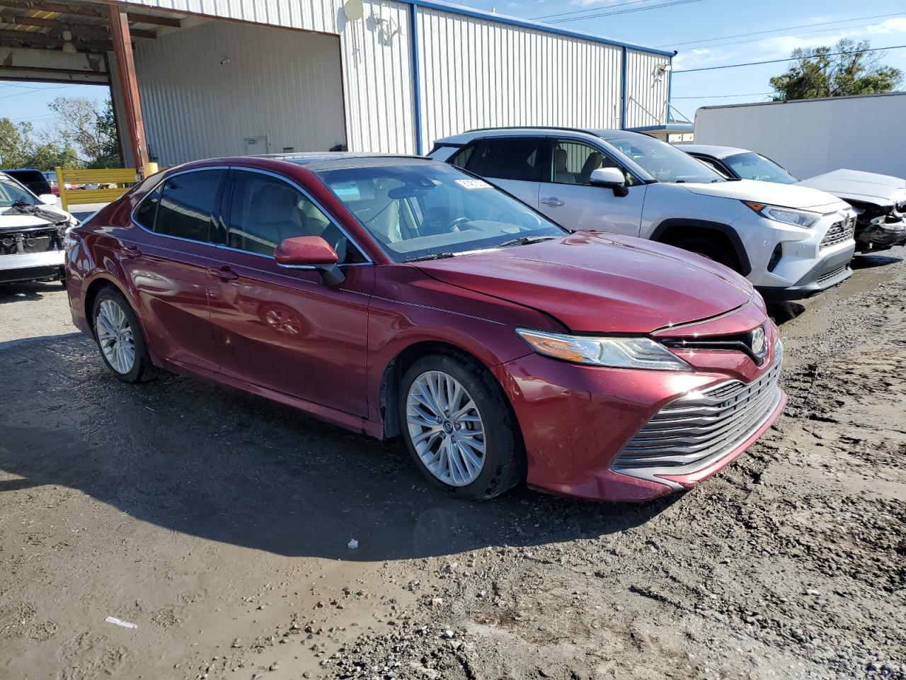 2018 TOYOTA CAMRY