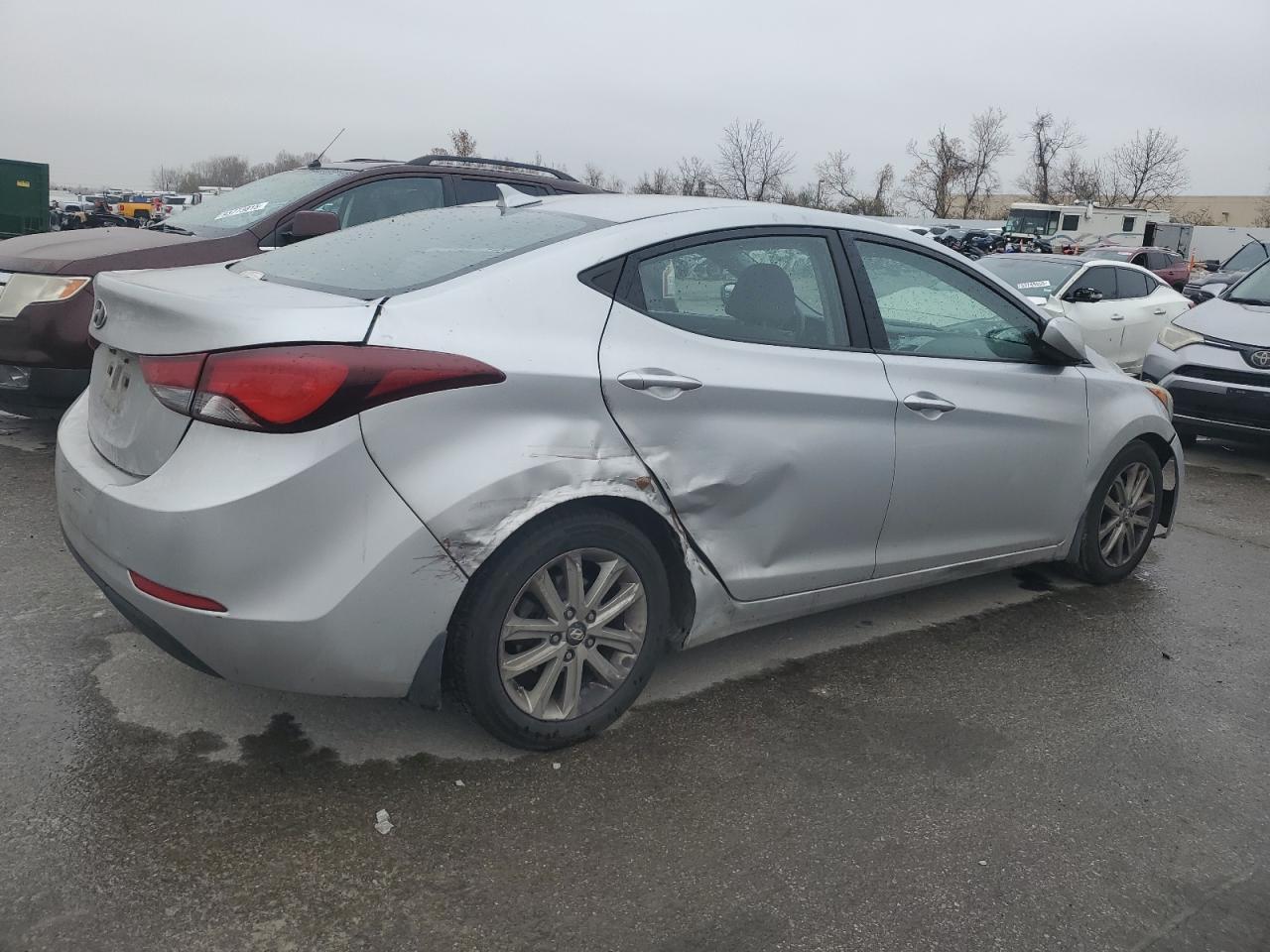 2016 HYUNDAI ELANTRA