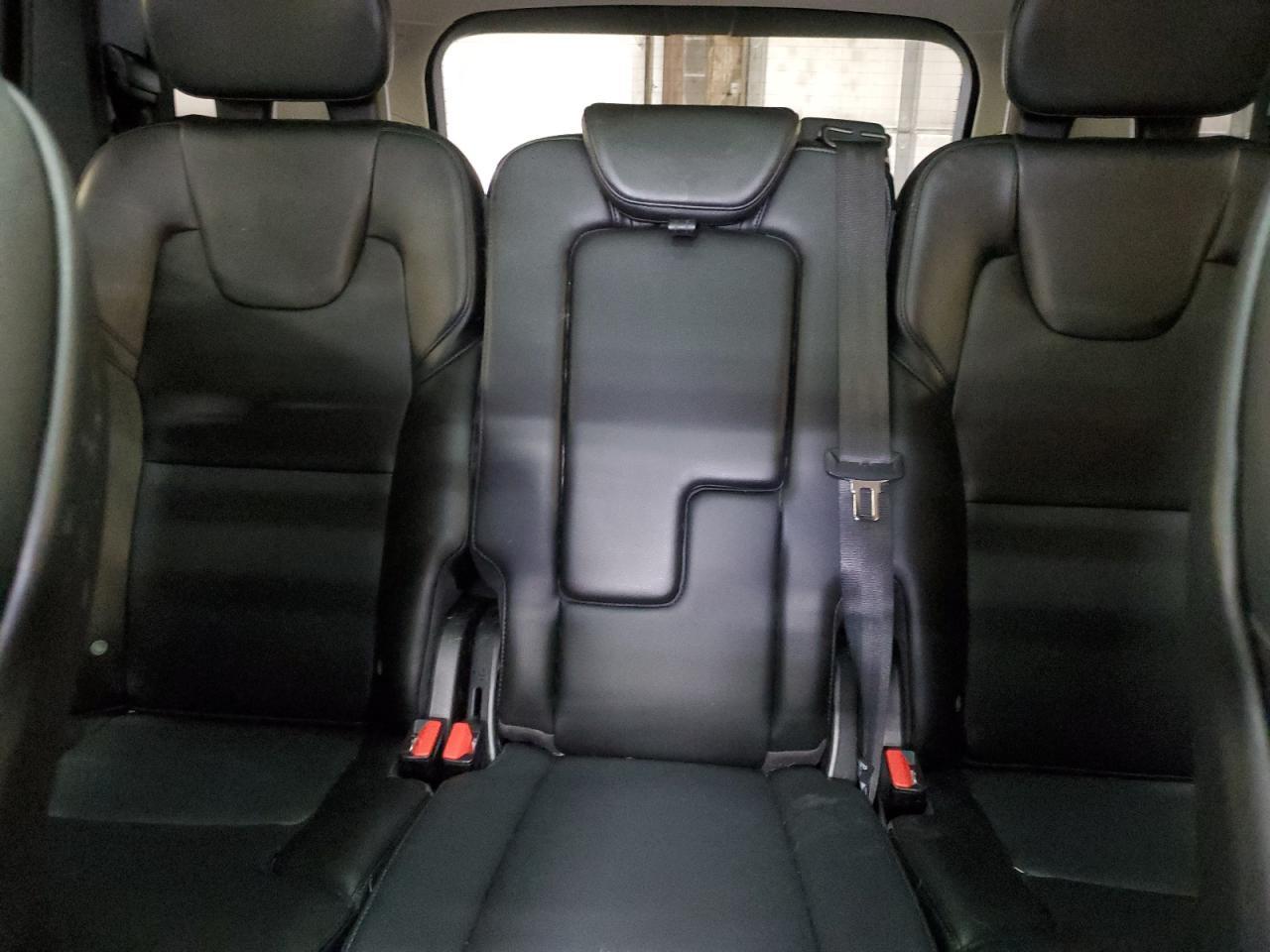 2016 VOLVO XC90