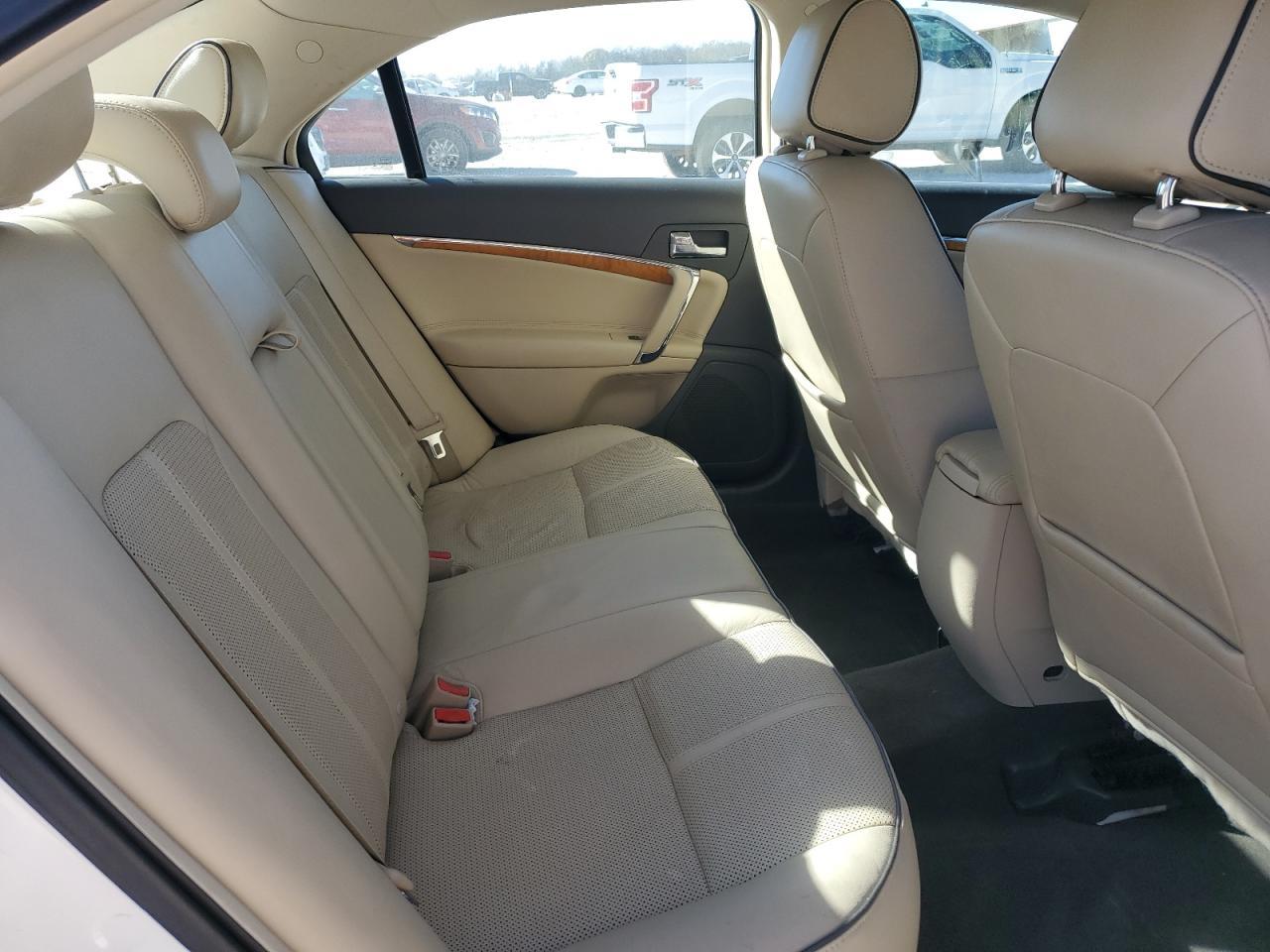 2012 LINCOLN MKZ
