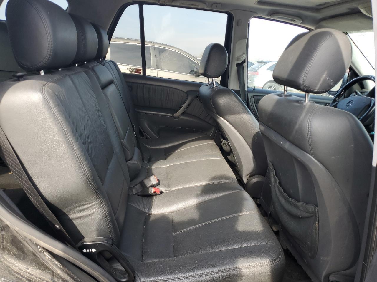 2001 MERCEDES-BENZ ML-Class
