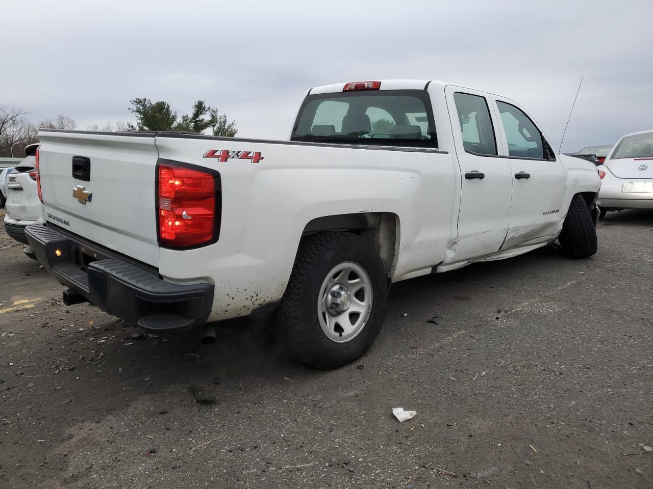 2018 CHEVROLET Silverado