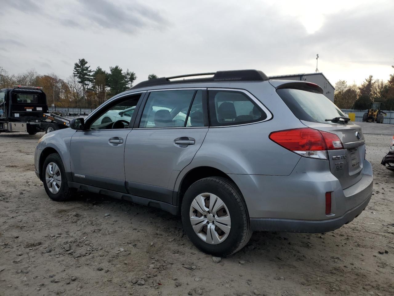 2010 SUBARU Outback