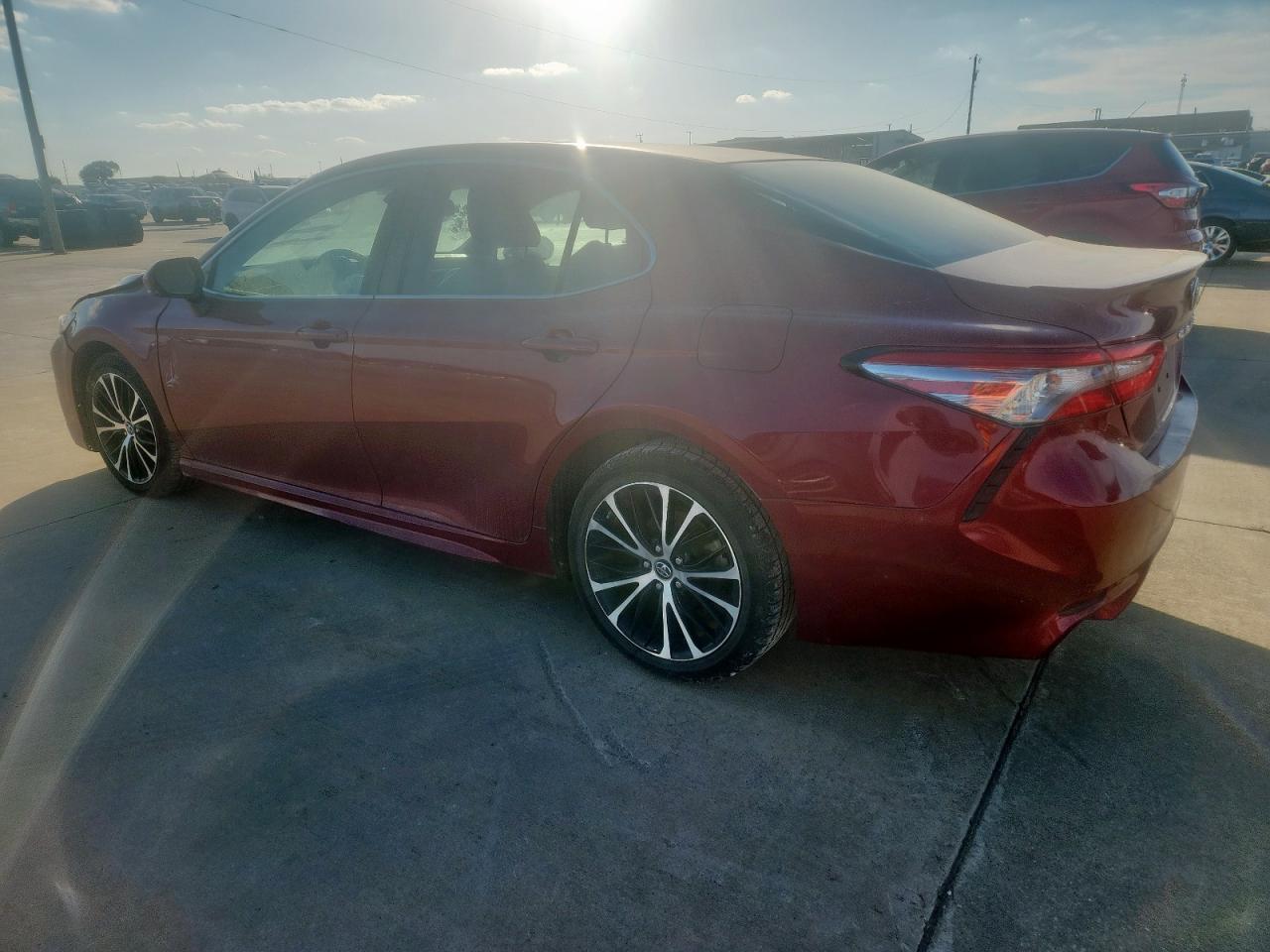2018 TOYOTA CAMRY