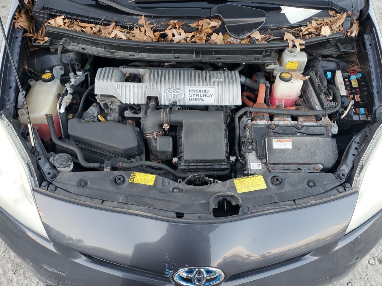 2013 TOYOTA PRIUS
