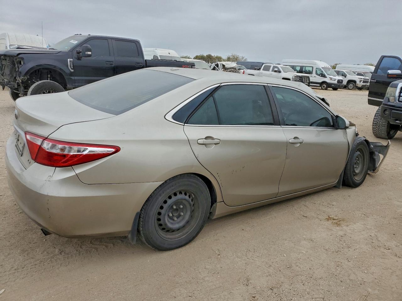 2015 TOYOTA CAMRY