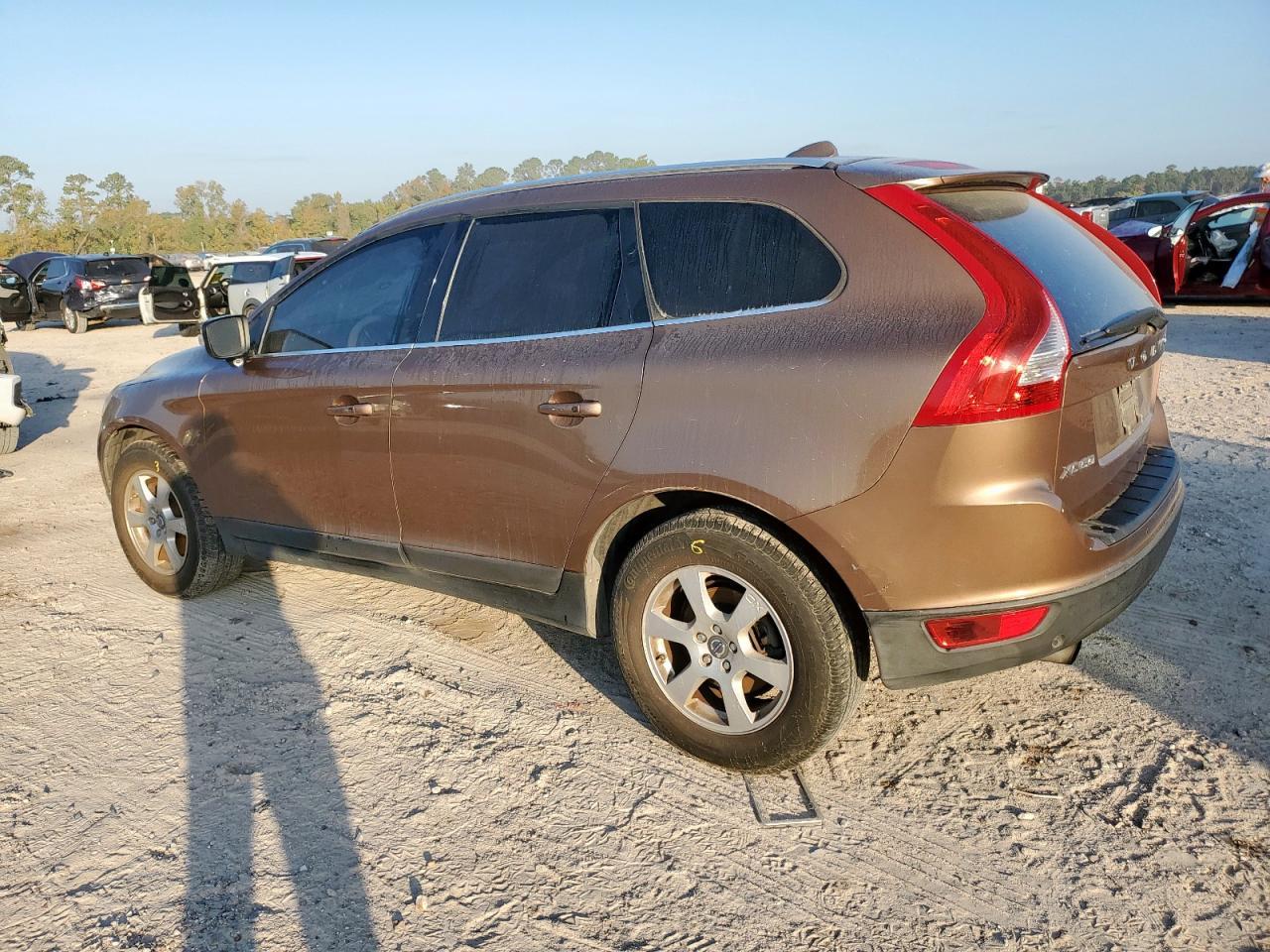 2011 VOLVO XC60