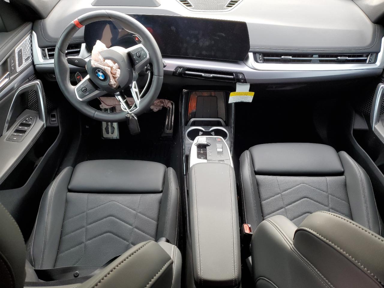 2024 BMW X1