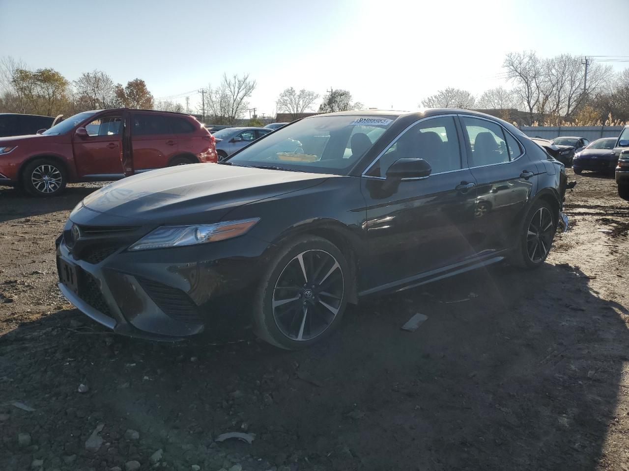2018 TOYOTA CAMRY