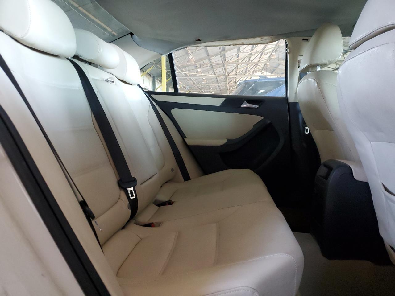 2012 VOLKSWAGEN JETTA
