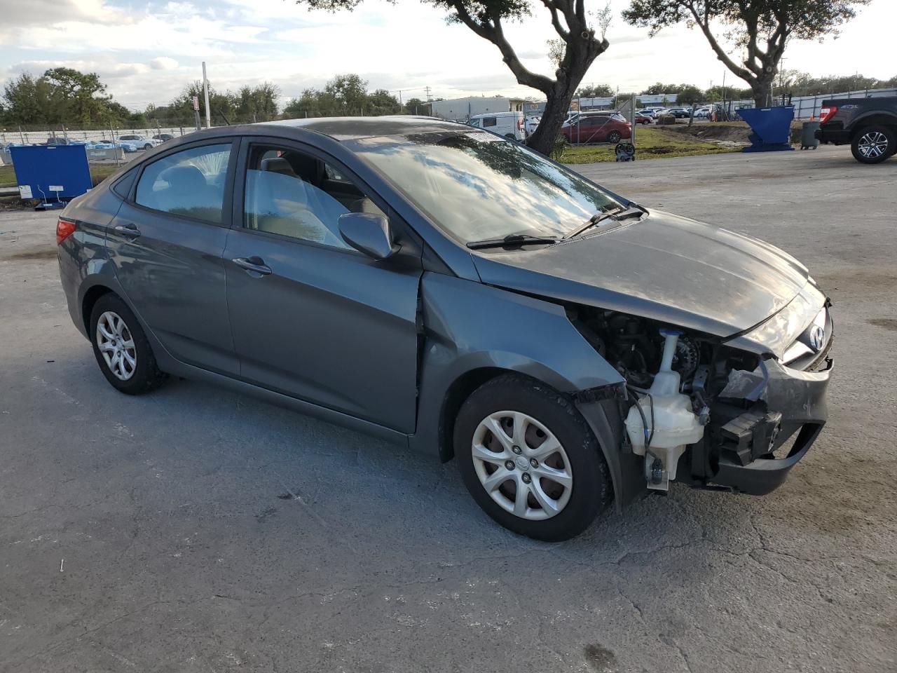 2012 HYUNDAI ACCENT