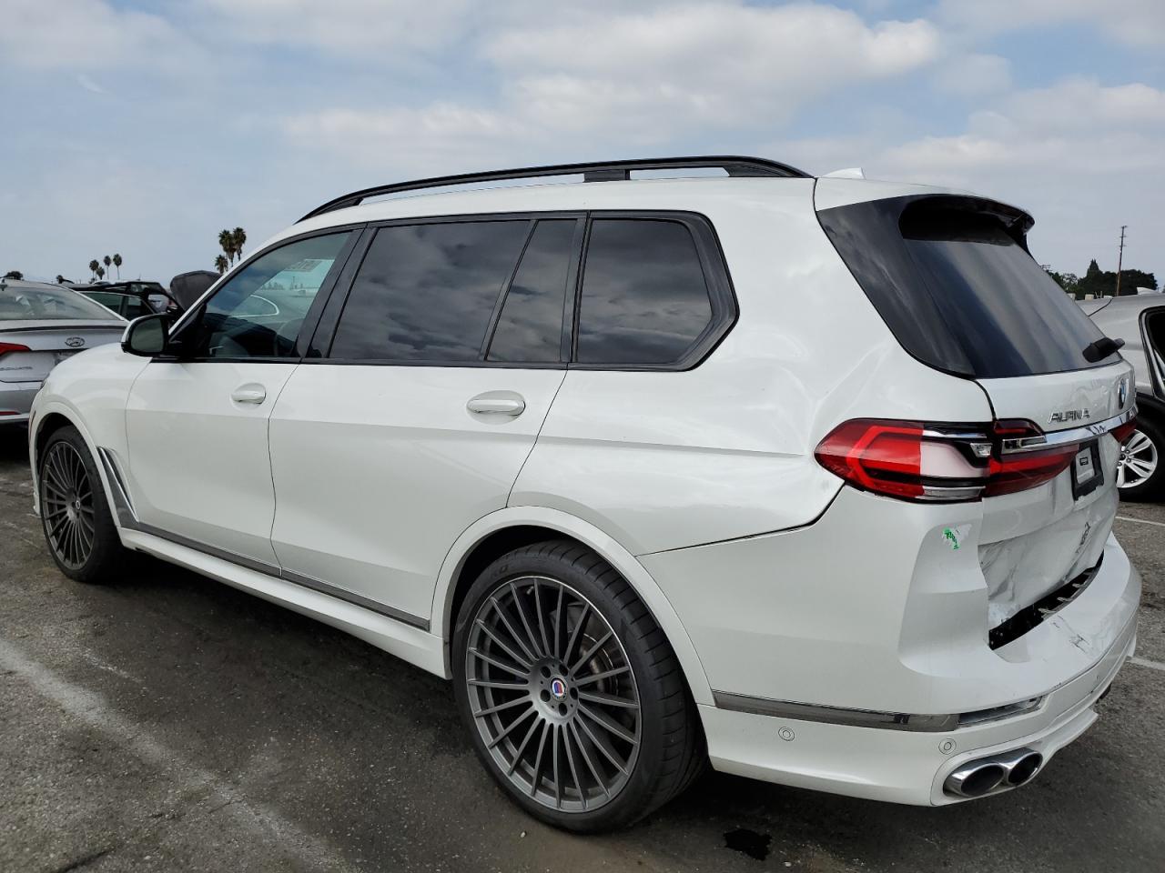 2022 BMW X7