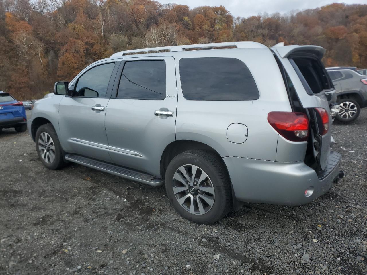 2020 TOYOTA Sequoia