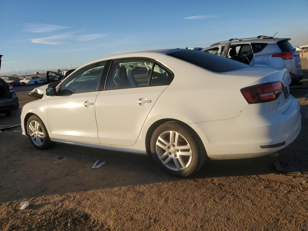 2018 VOLKSWAGEN JETTA