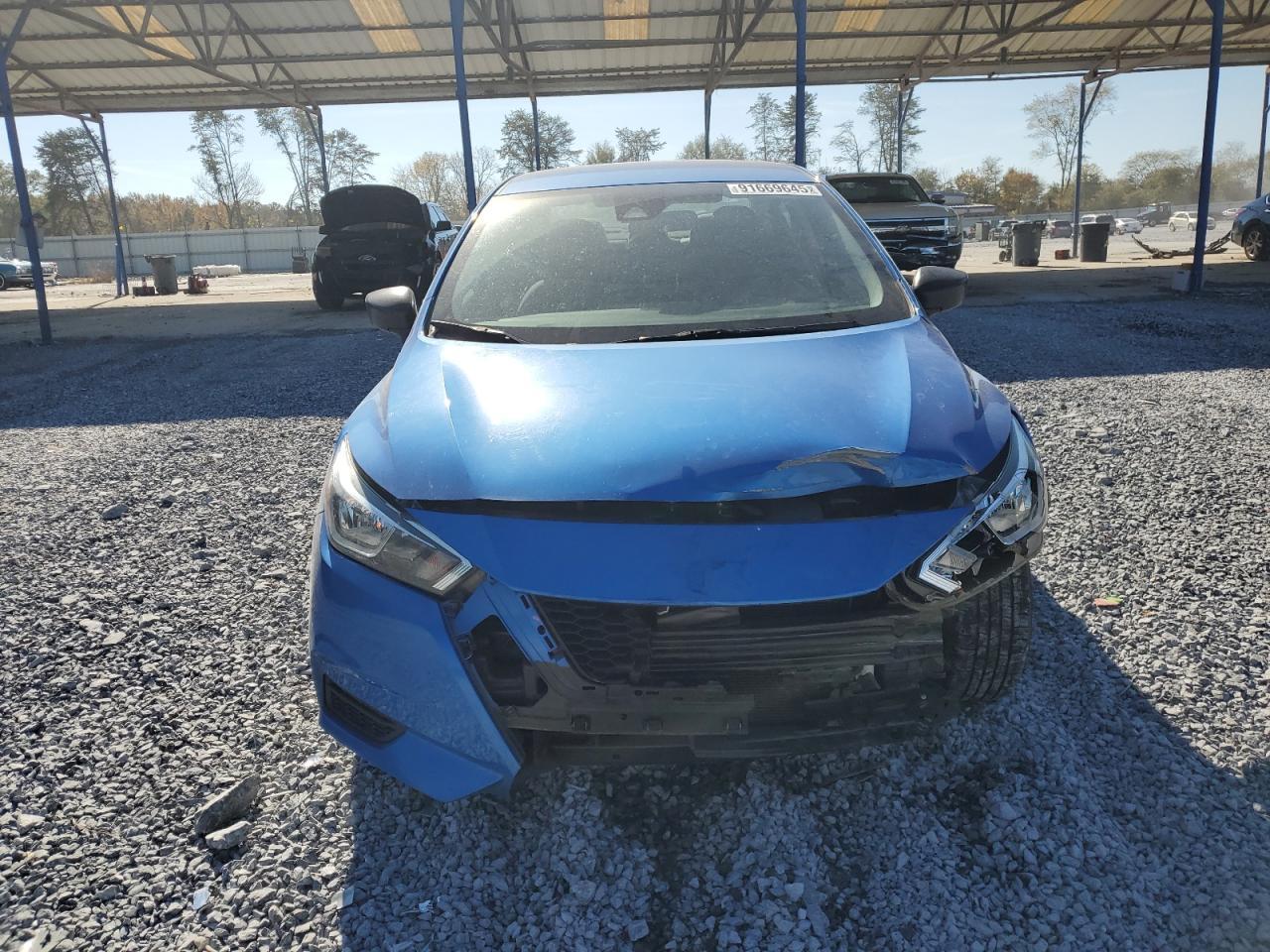 2020 NISSAN VERSA