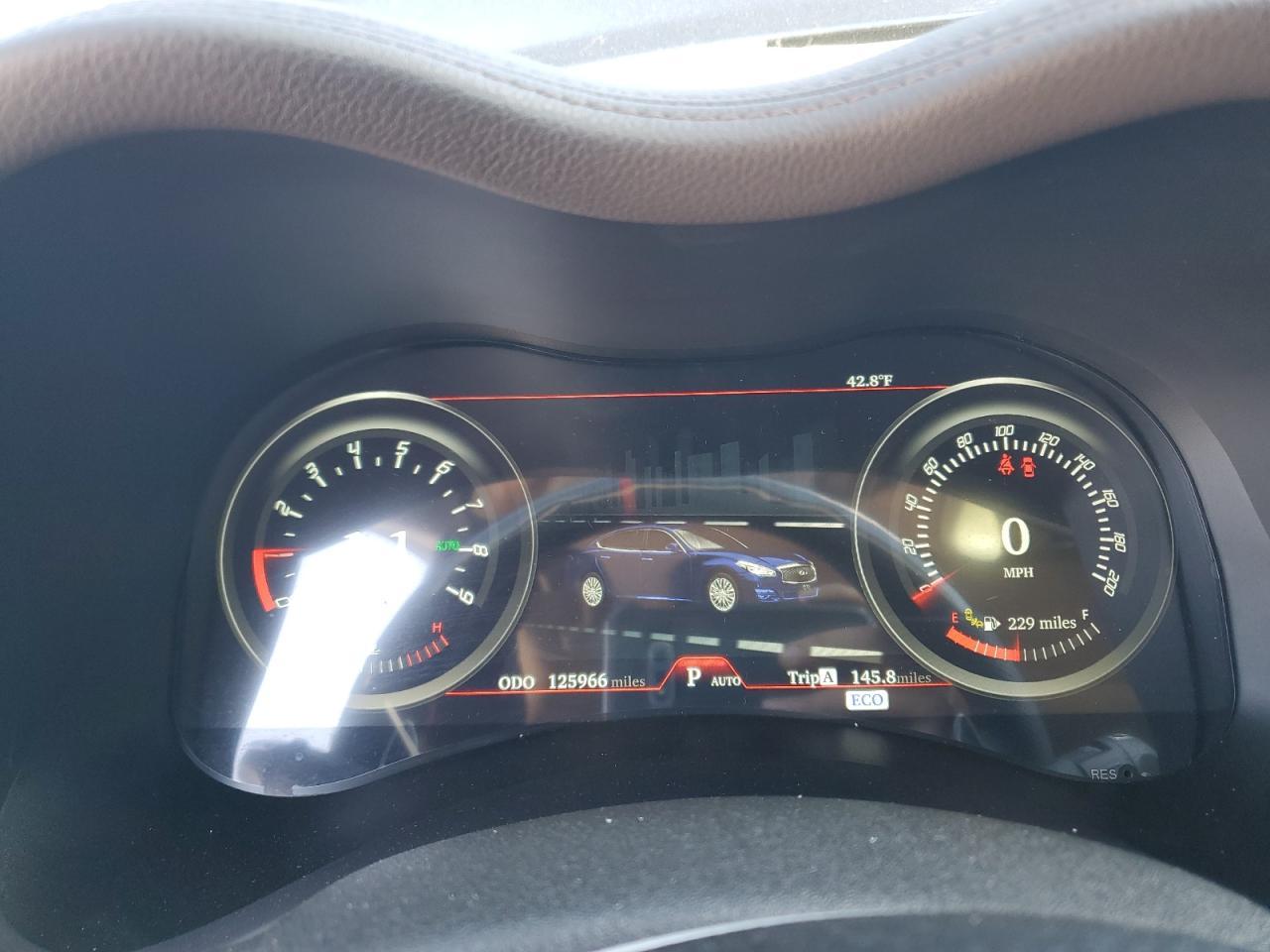 2015 INFINITI Q70