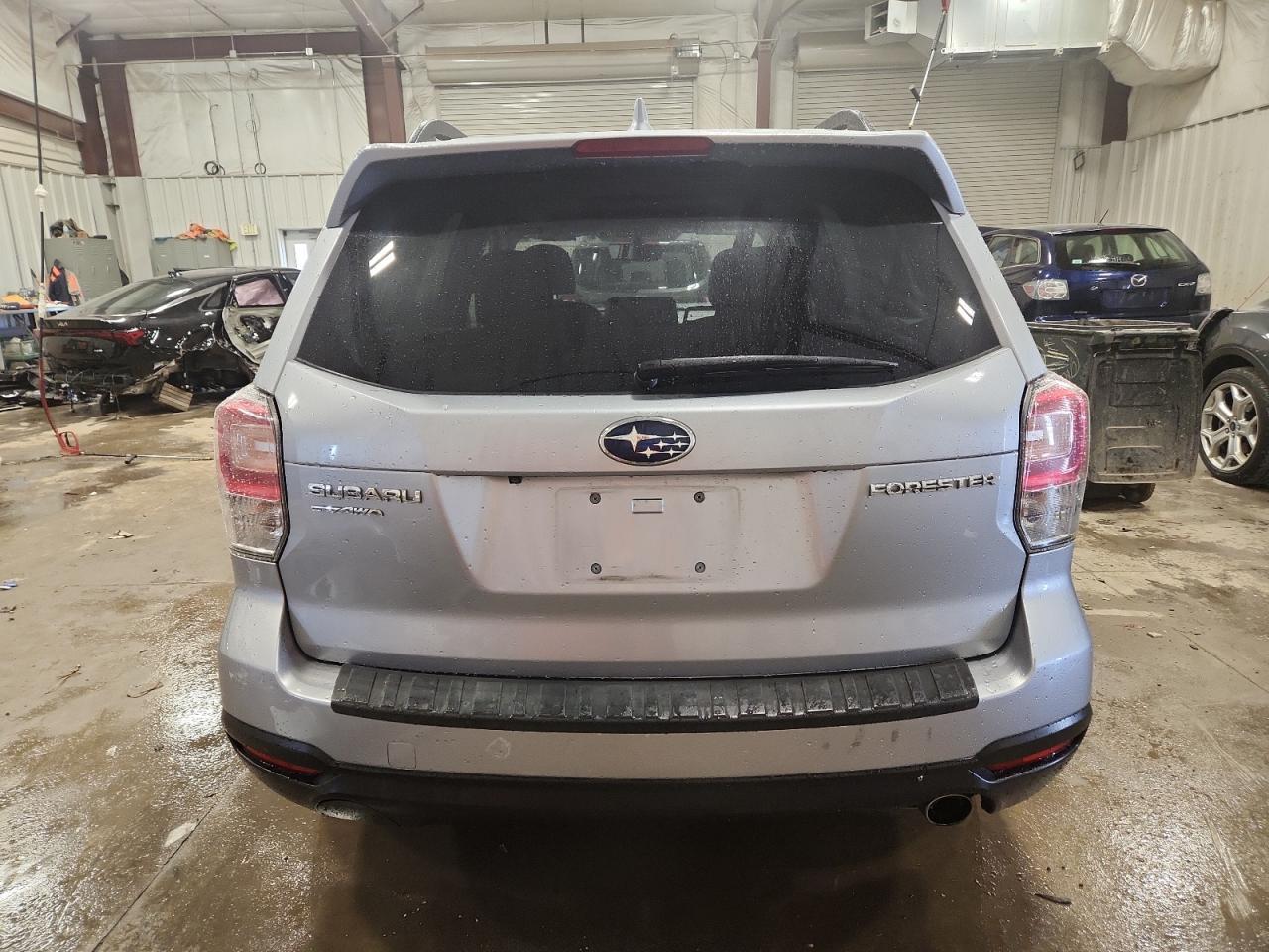 2018 SUBARU FORESTER