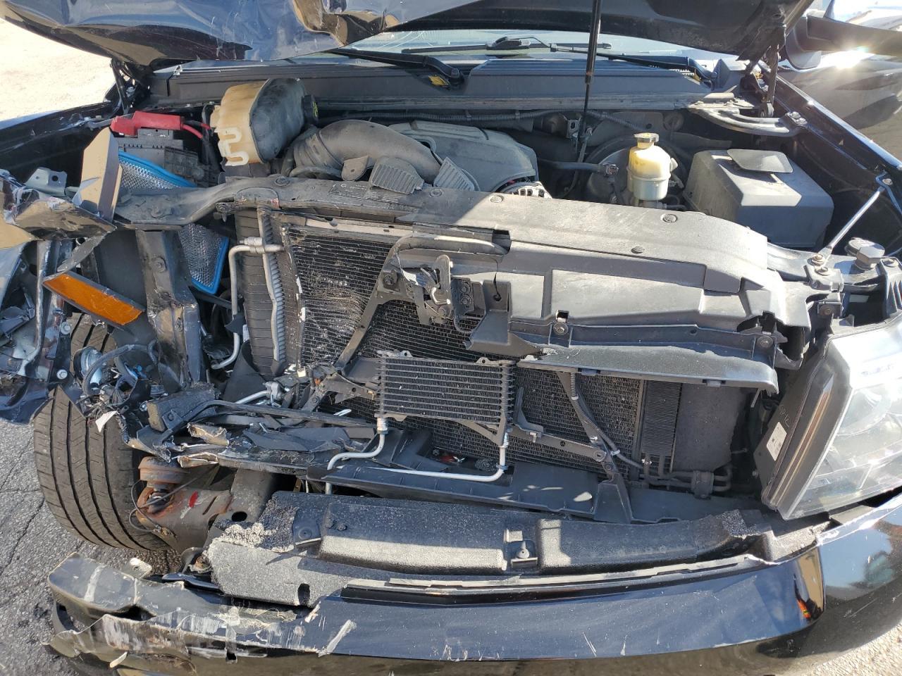 2011 CHEVROLET Suburban
