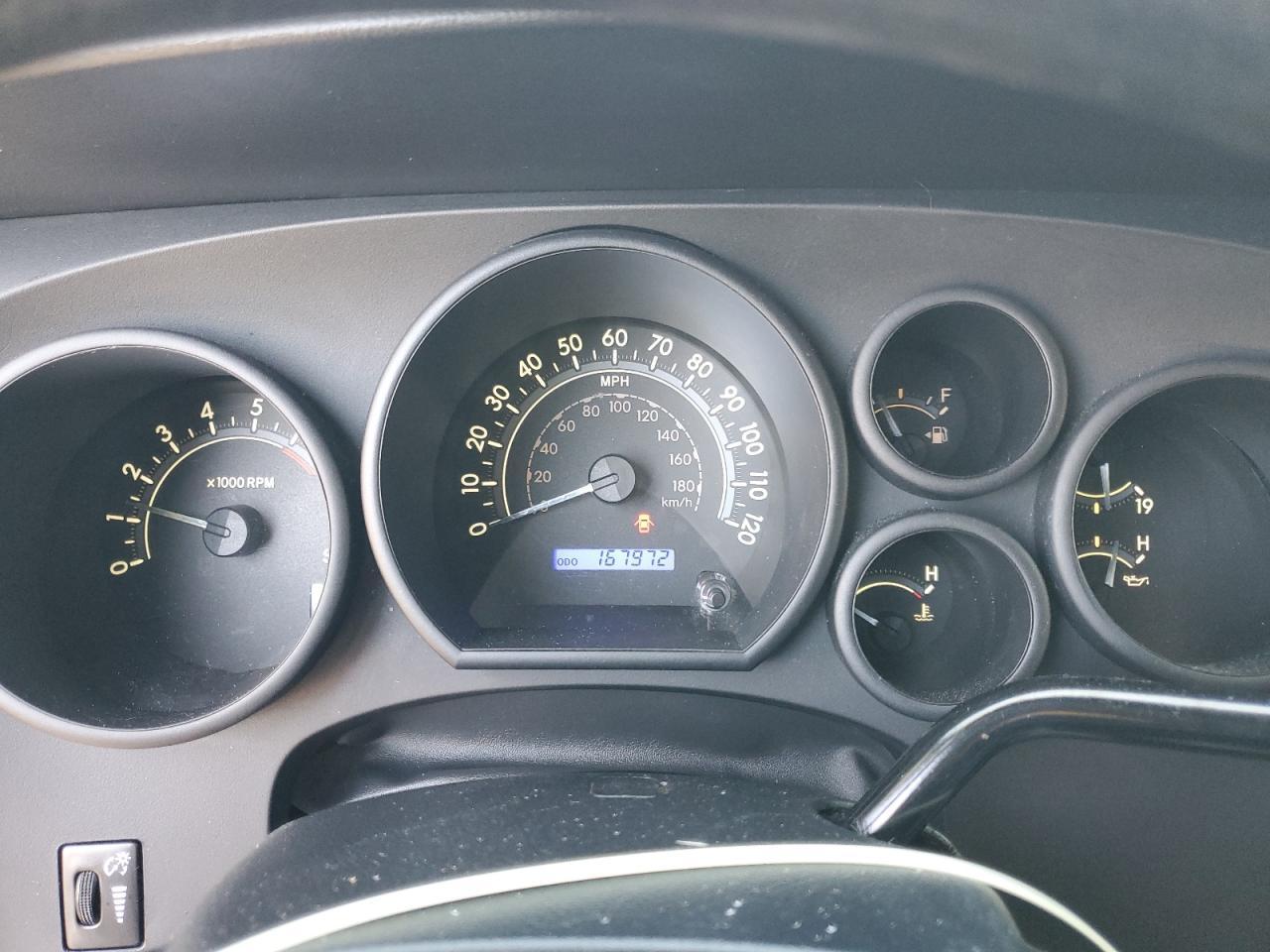 2011 TOYOTA TUNDRA