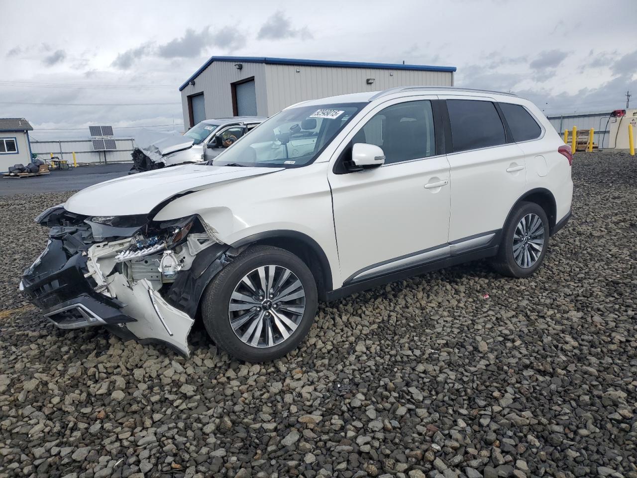 2020 MITSUBISHI outlander