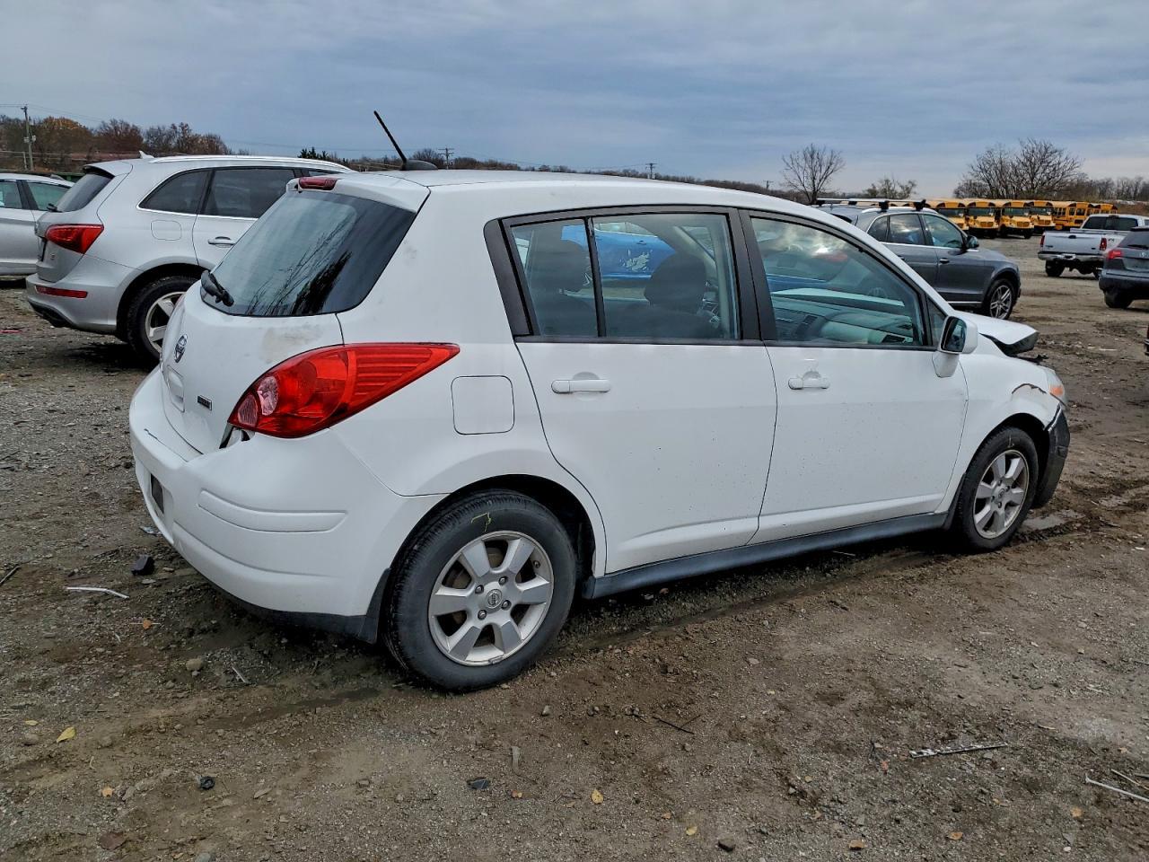 2013 NISSAN VERSA