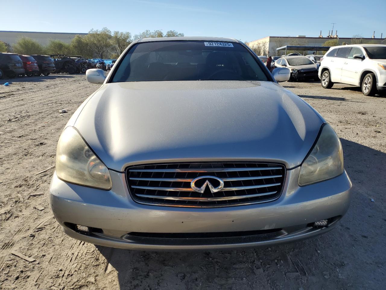 2002 INFINITI Q45
