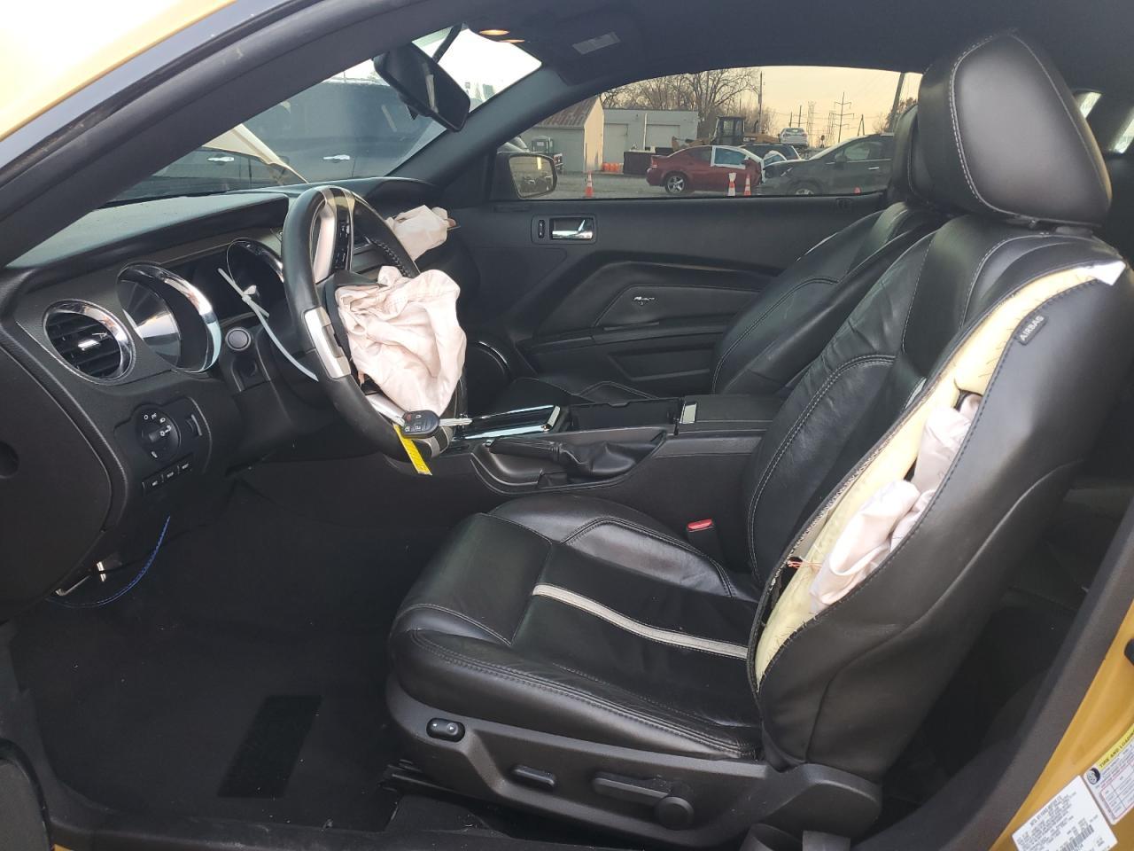 2010 FORD MUSTANG
