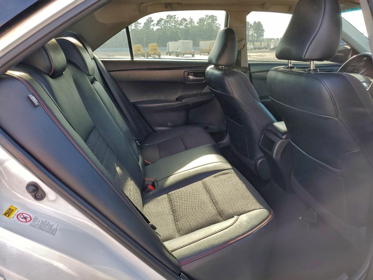 2015 TOYOTA CAMRY
