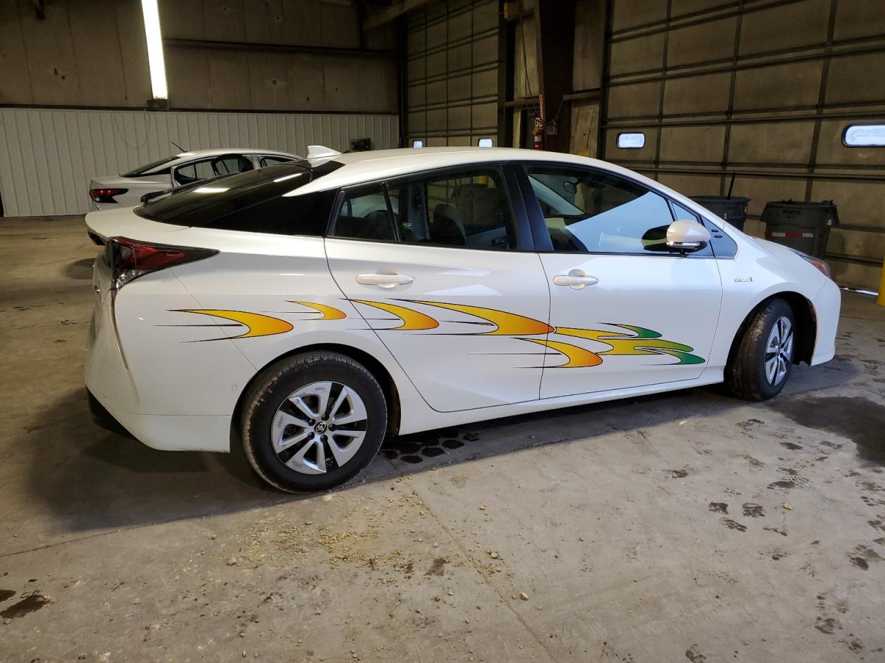 2017 TOYOTA PRIUS