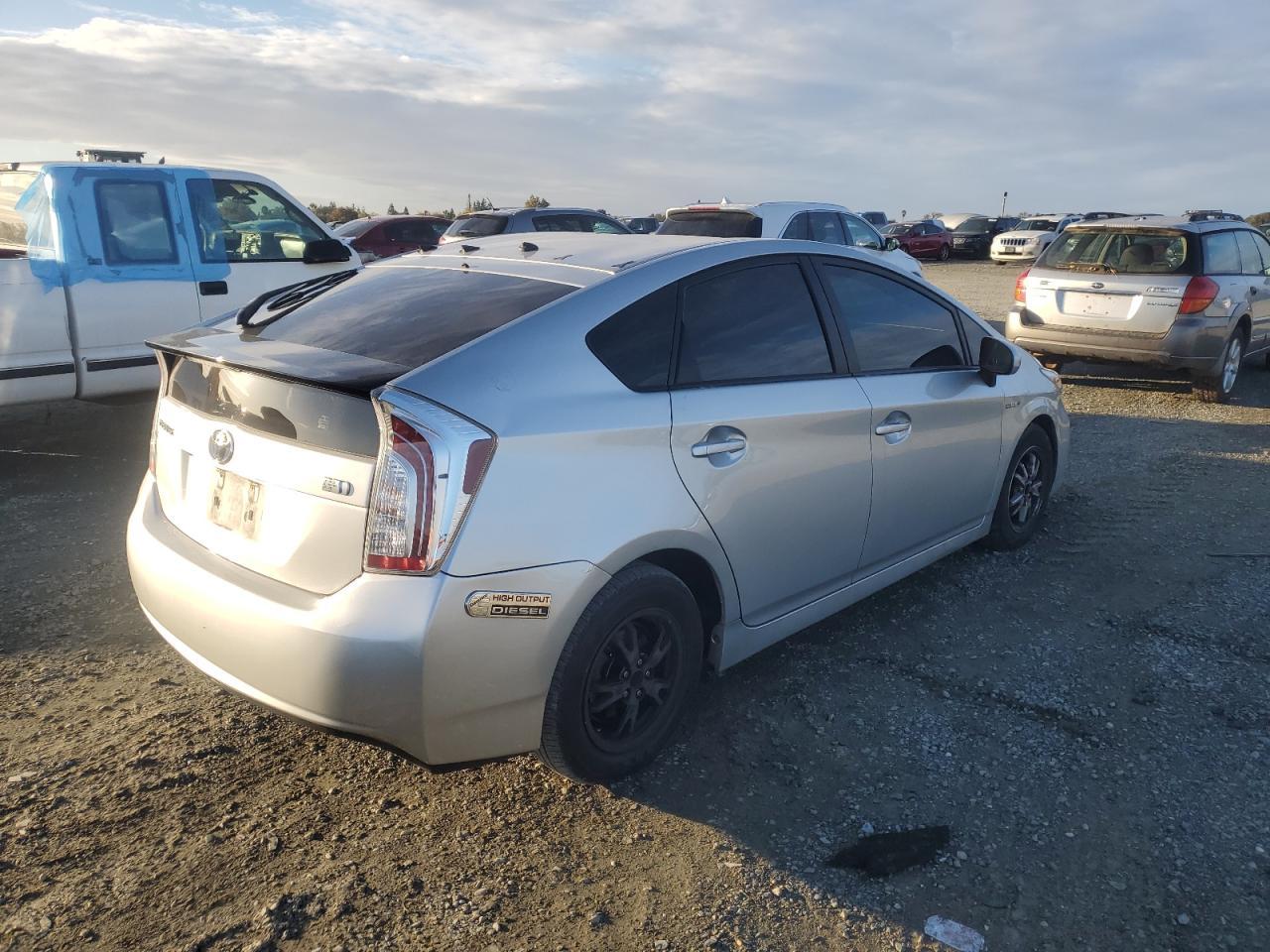 2015 TOYOTA PRIUS