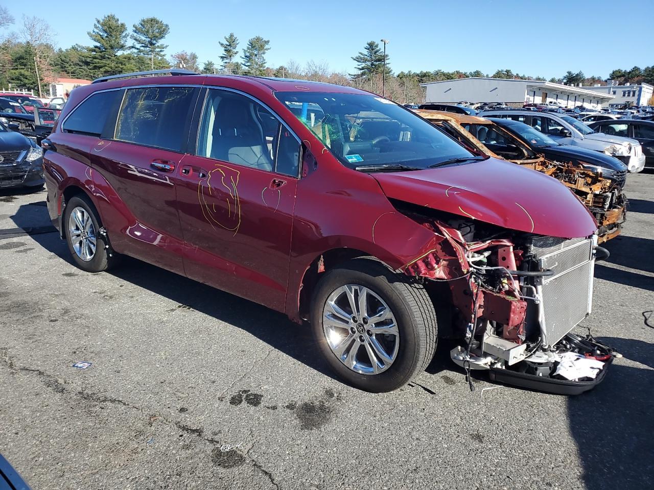 2024 TOYOTA SIENNA