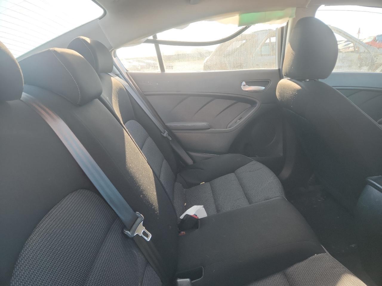 2017 KIA FORTE