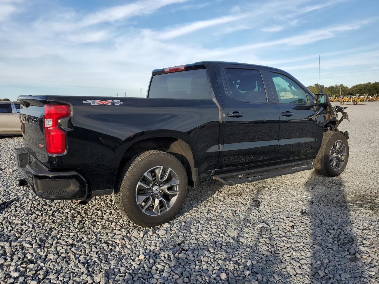 2024 CHEVROLET Silverado