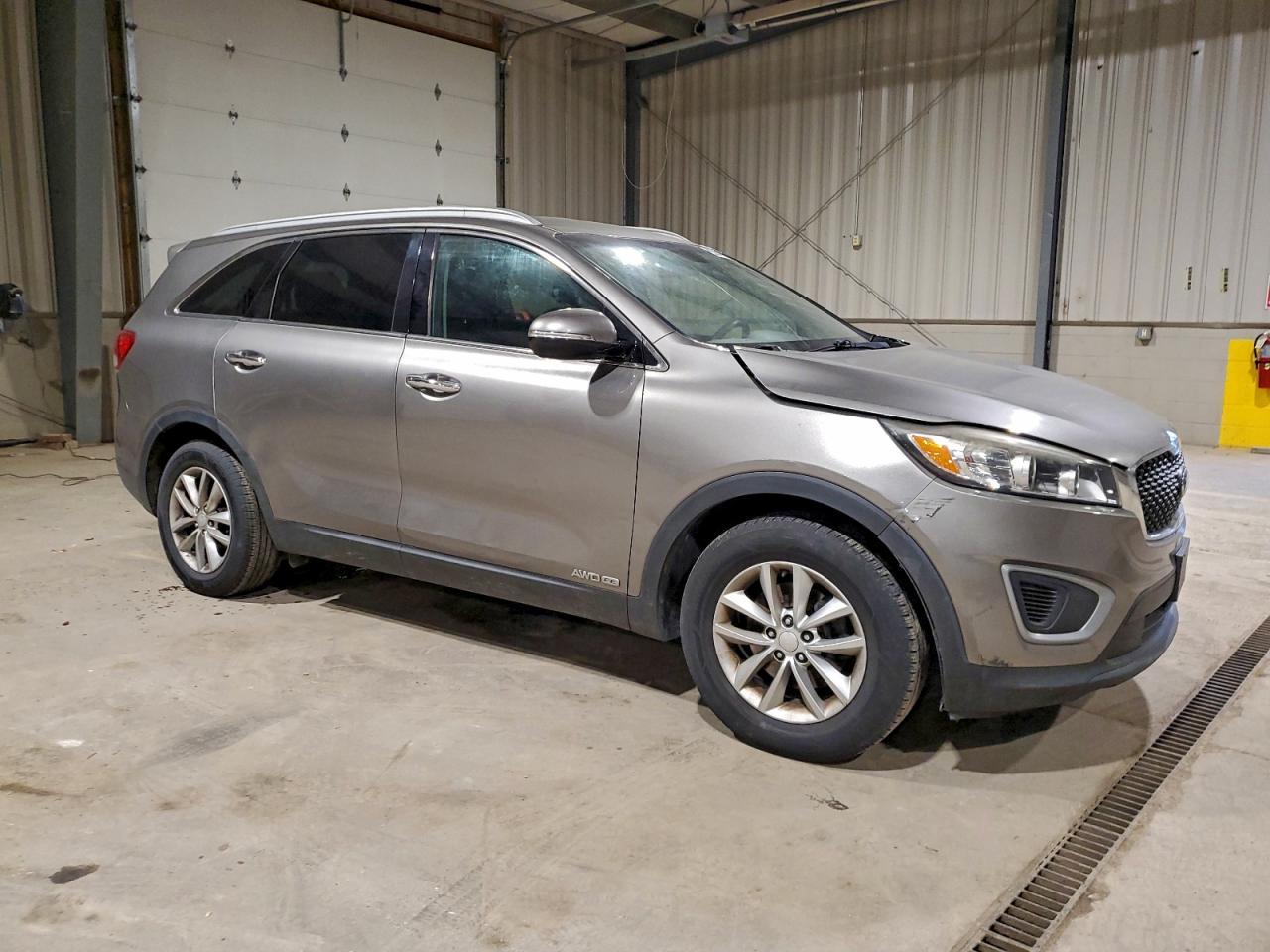 2016 KIA SORENTO