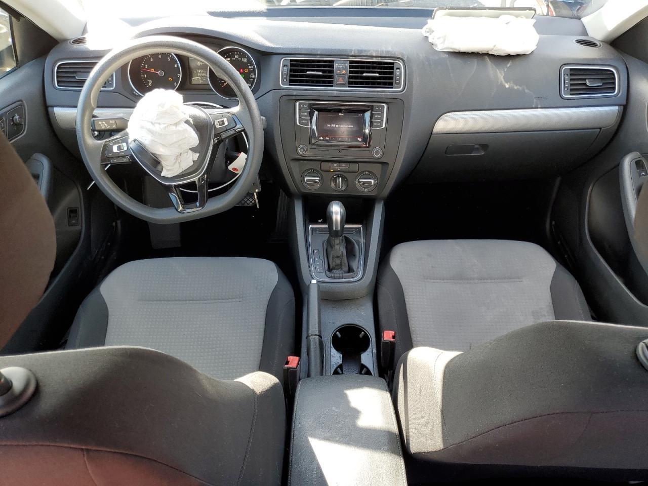 2018 VOLKSWAGEN JETTA