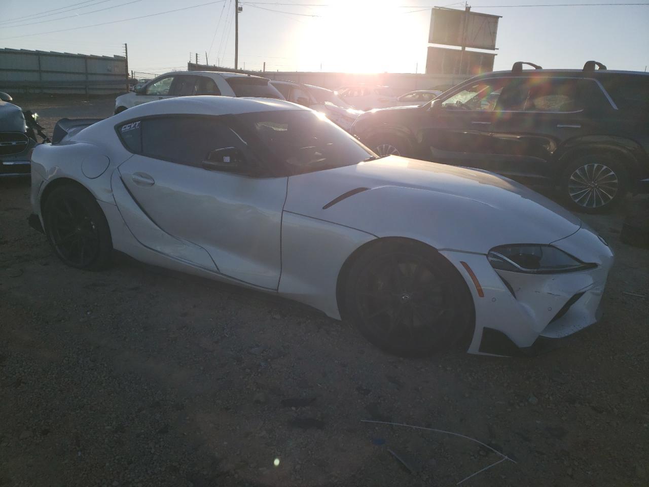 2025 TOYOTA Supra