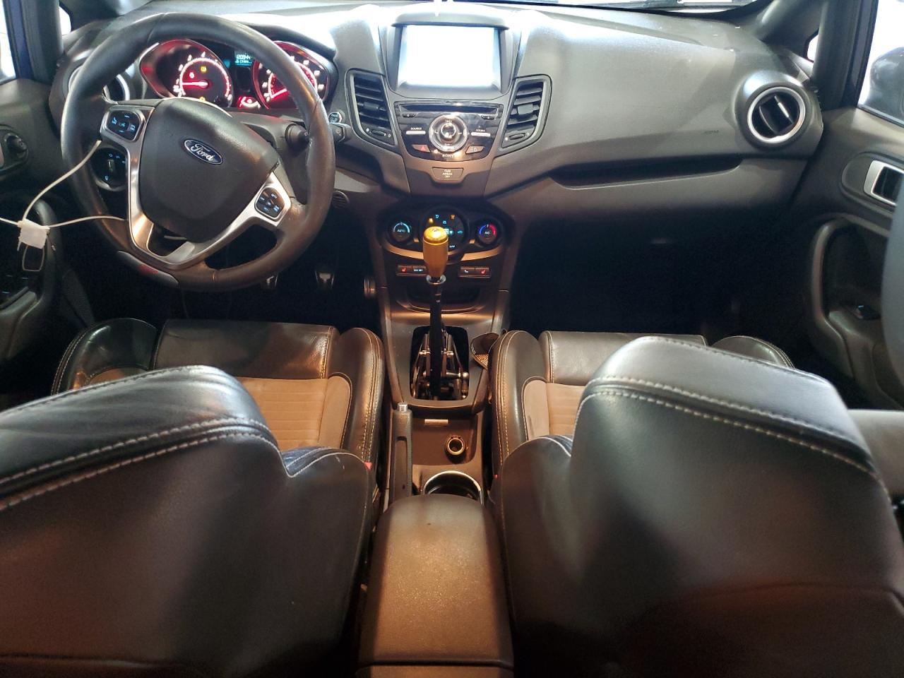 2016 FORD Fiesta