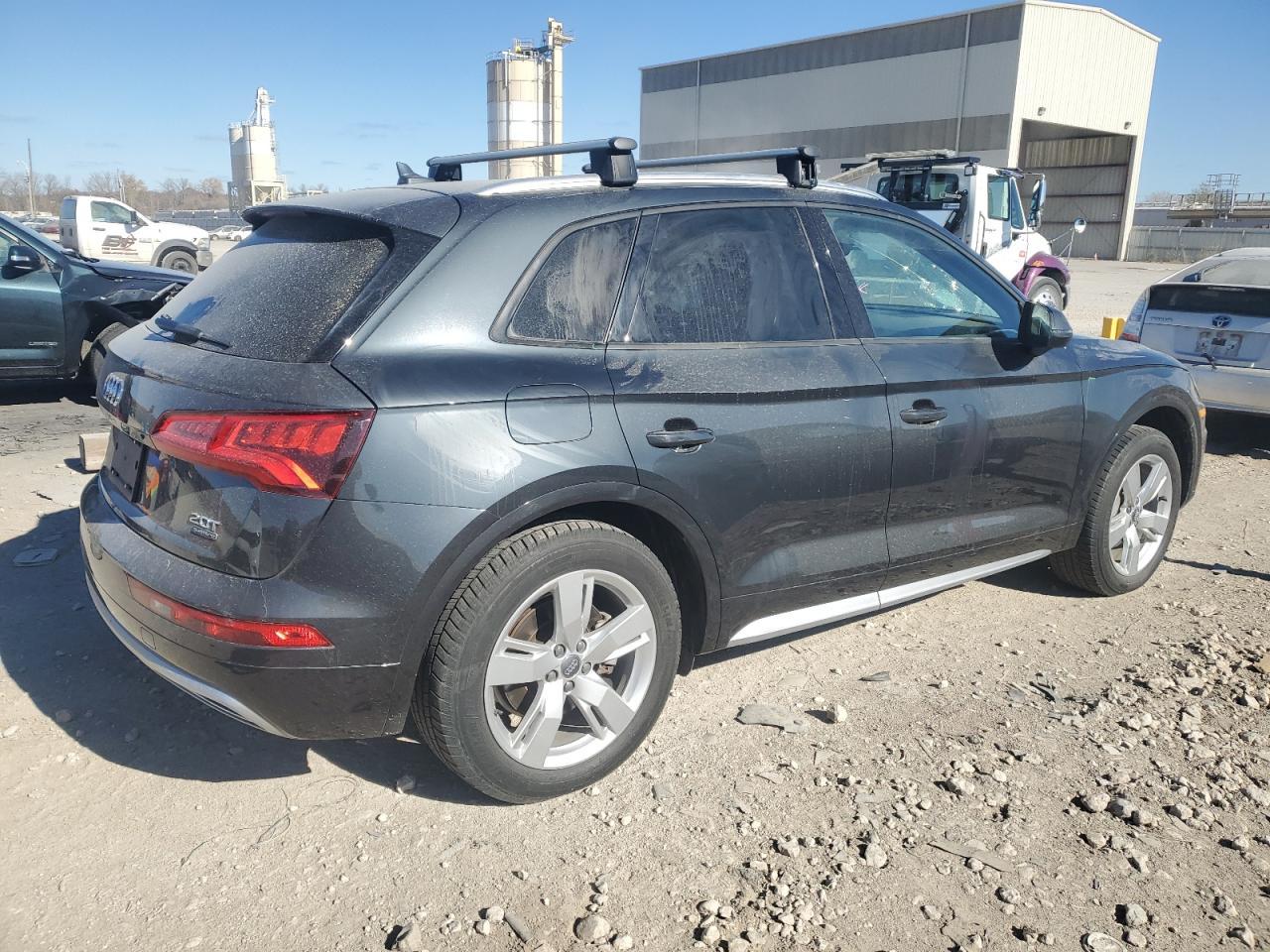 2018 AUDI Q5