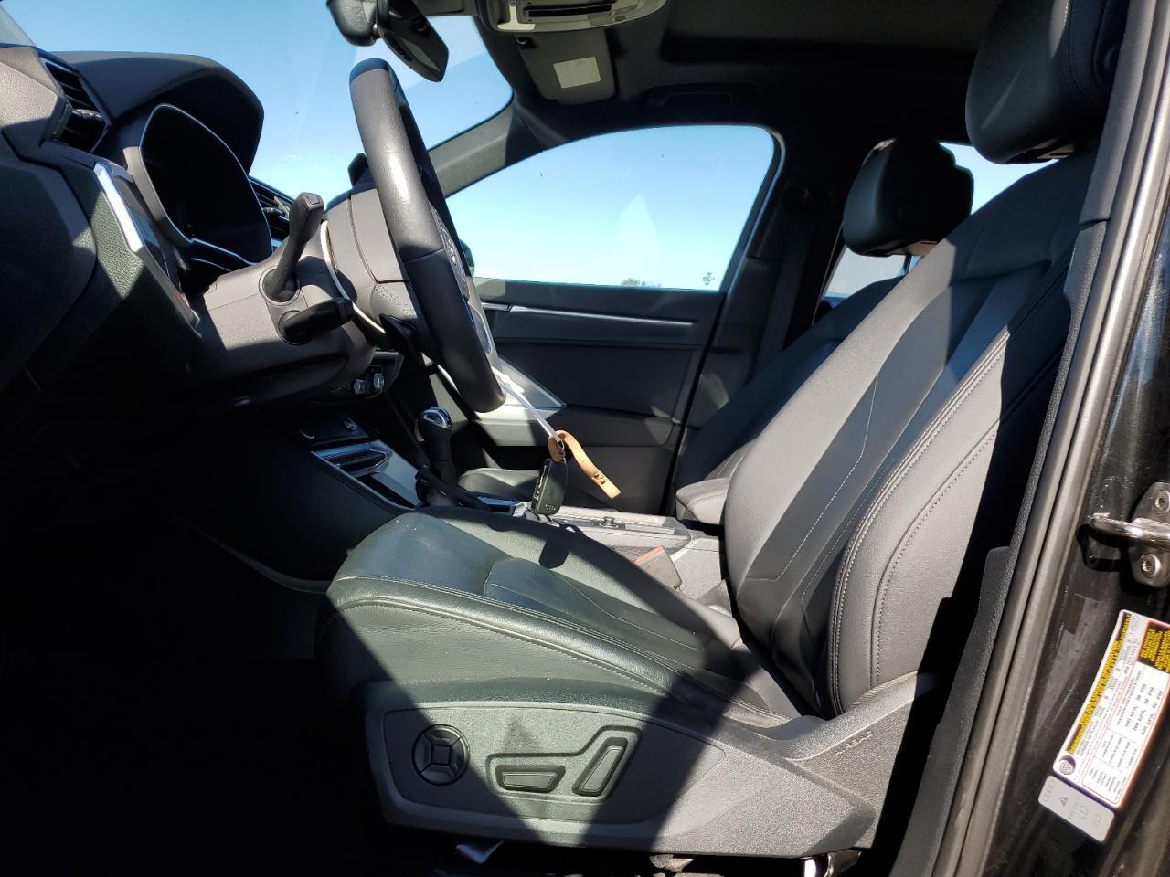 2024 AUDI Q3