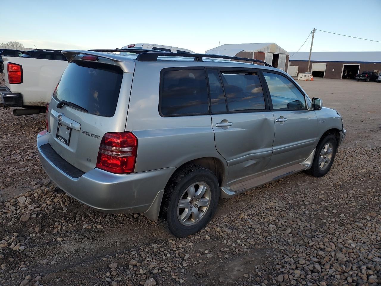2003 TOYOTA HIGHLANDER