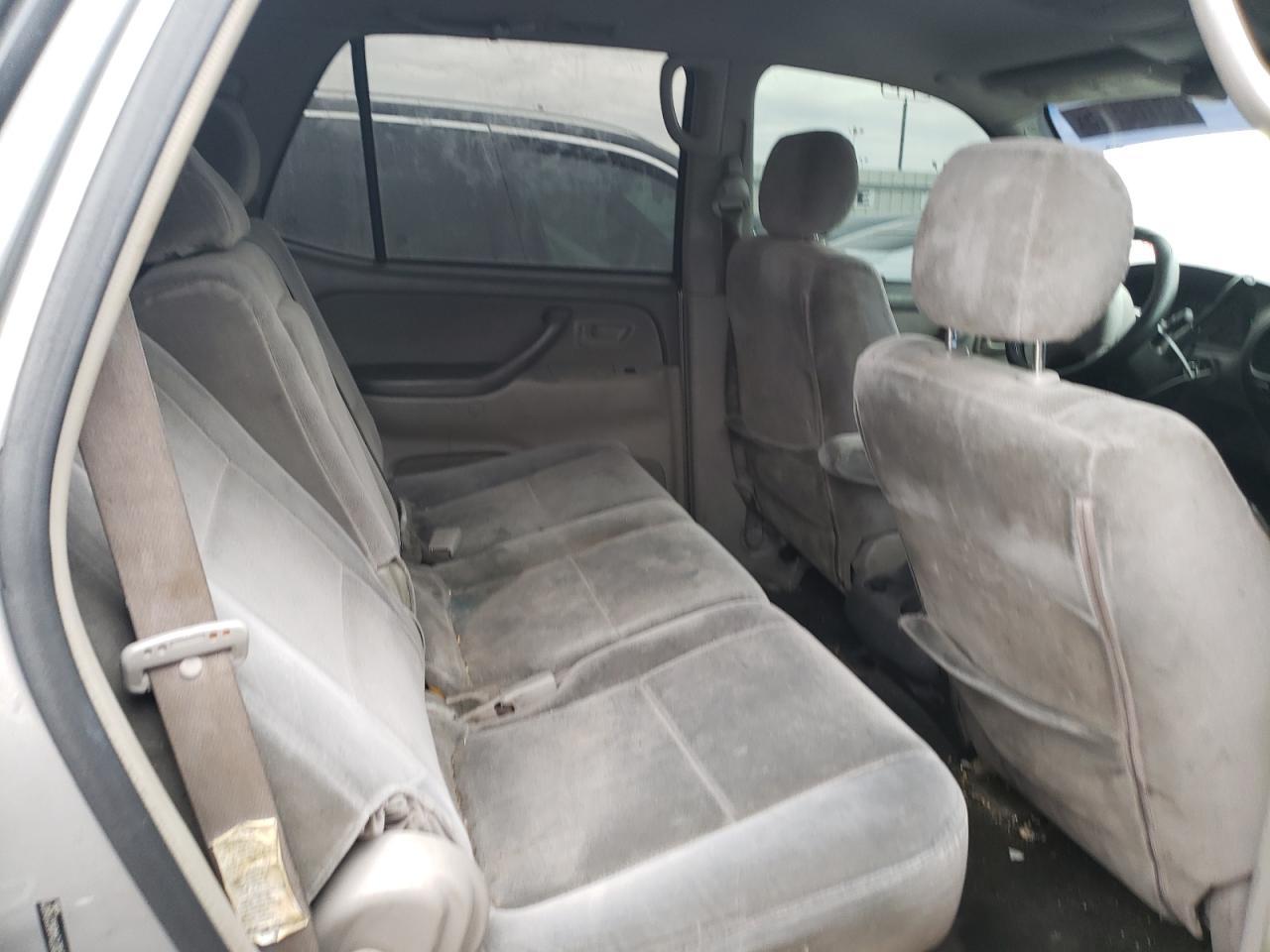 2006 TOYOTA Sequoia