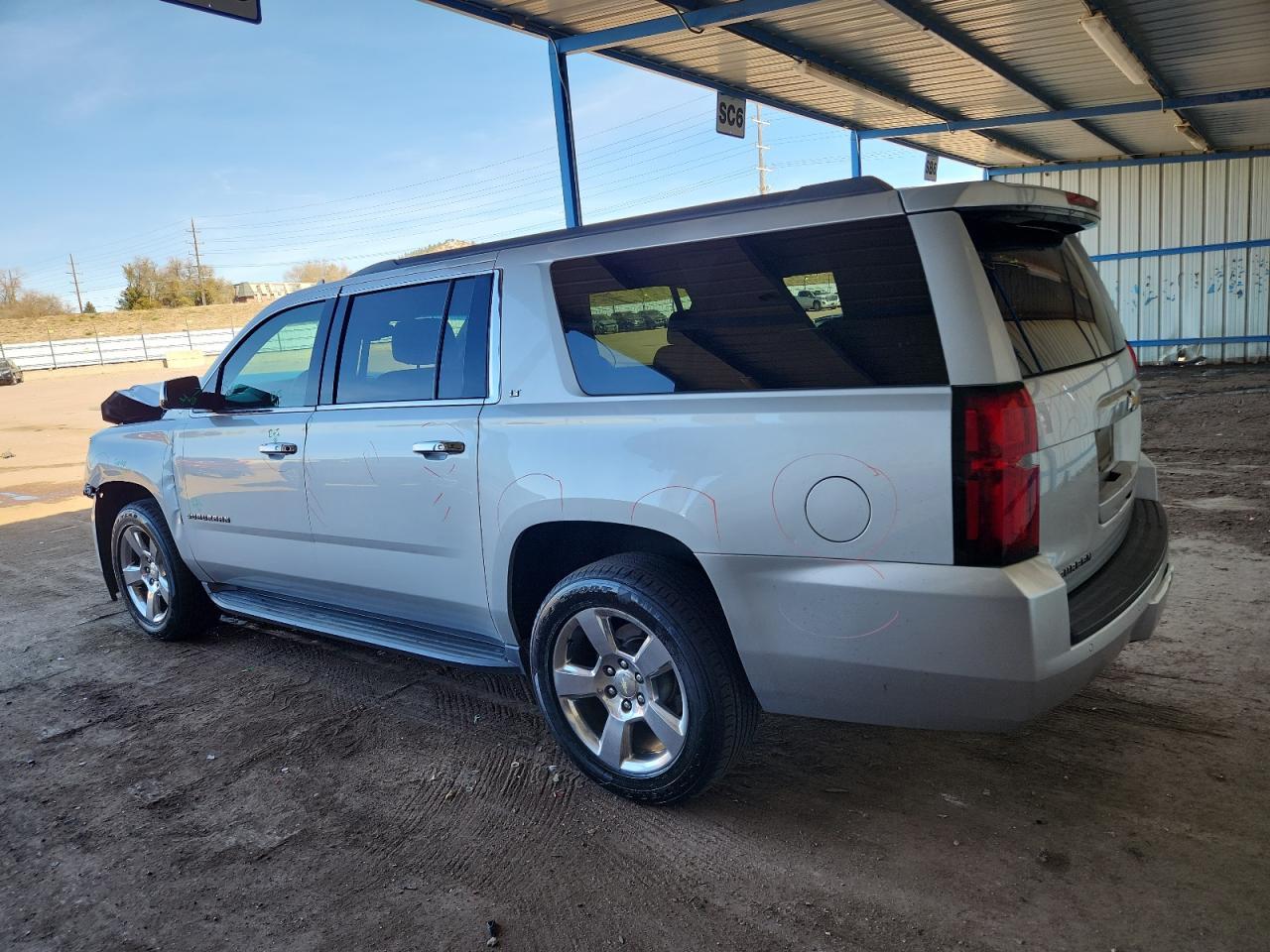 2016 CHEVROLET Suburban