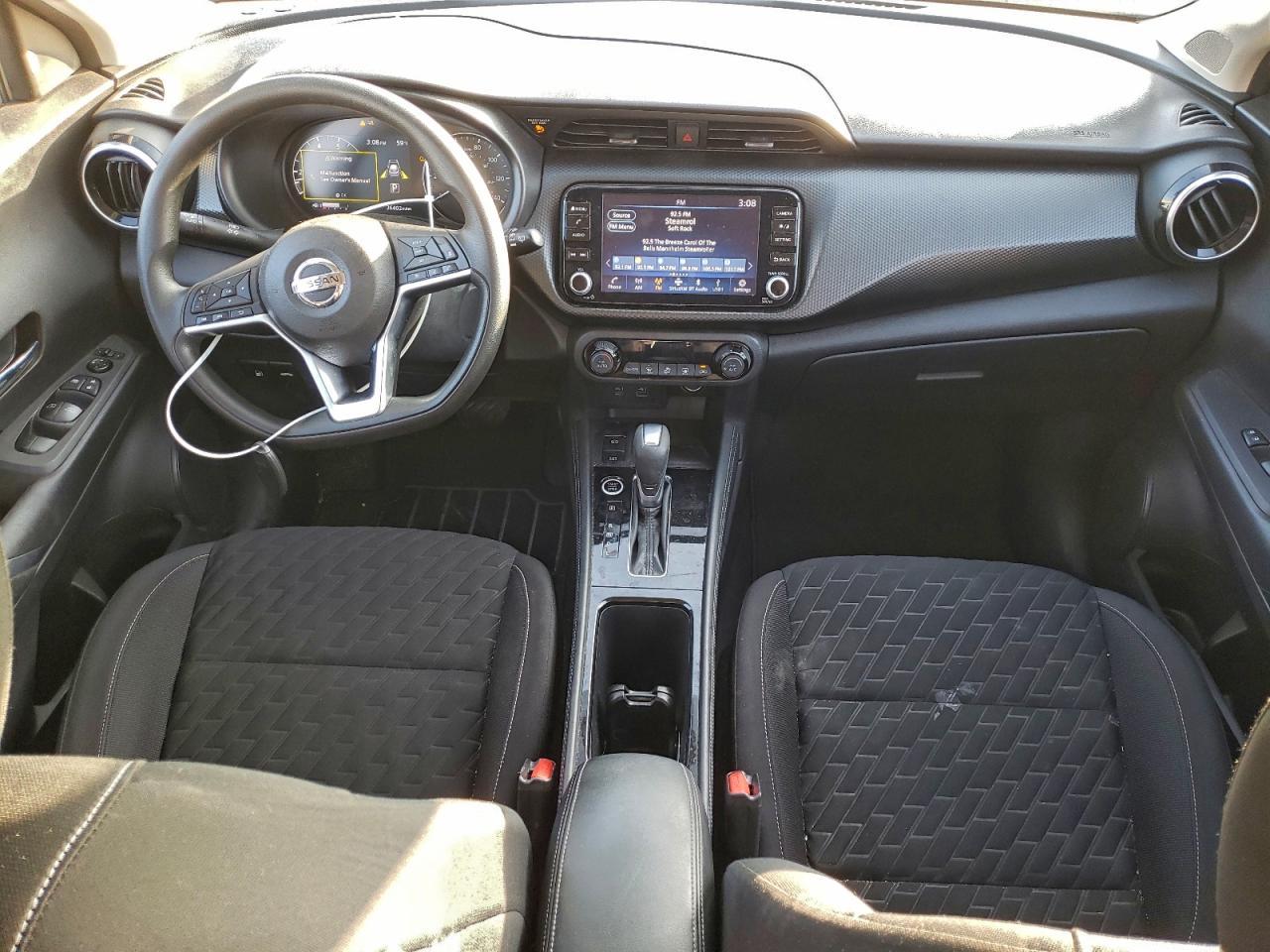 2021 NISSAN KICKS