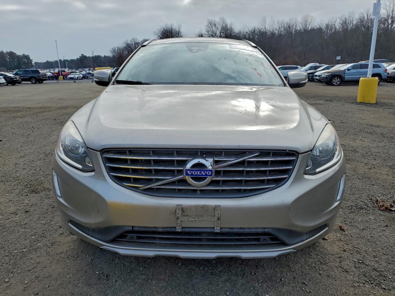 2016 VOLVO XC60