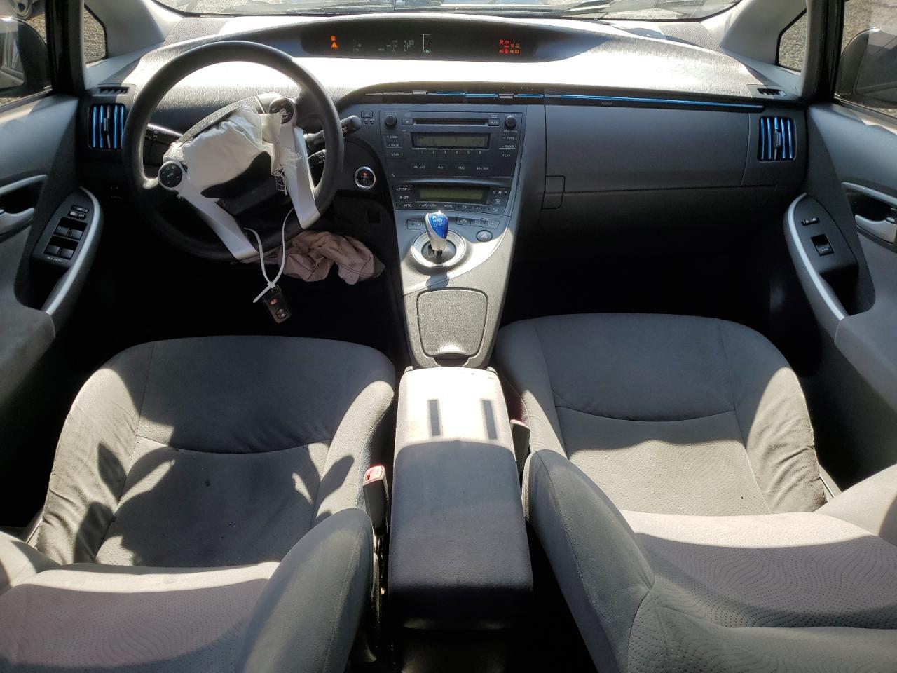 2011 TOYOTA PRIUS