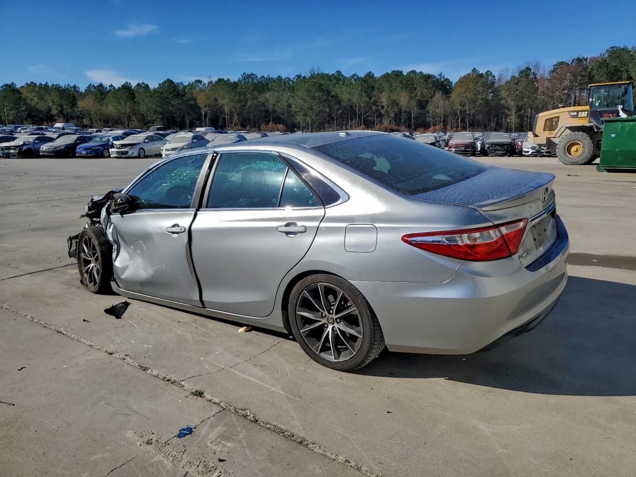 2015 TOYOTA CAMRY