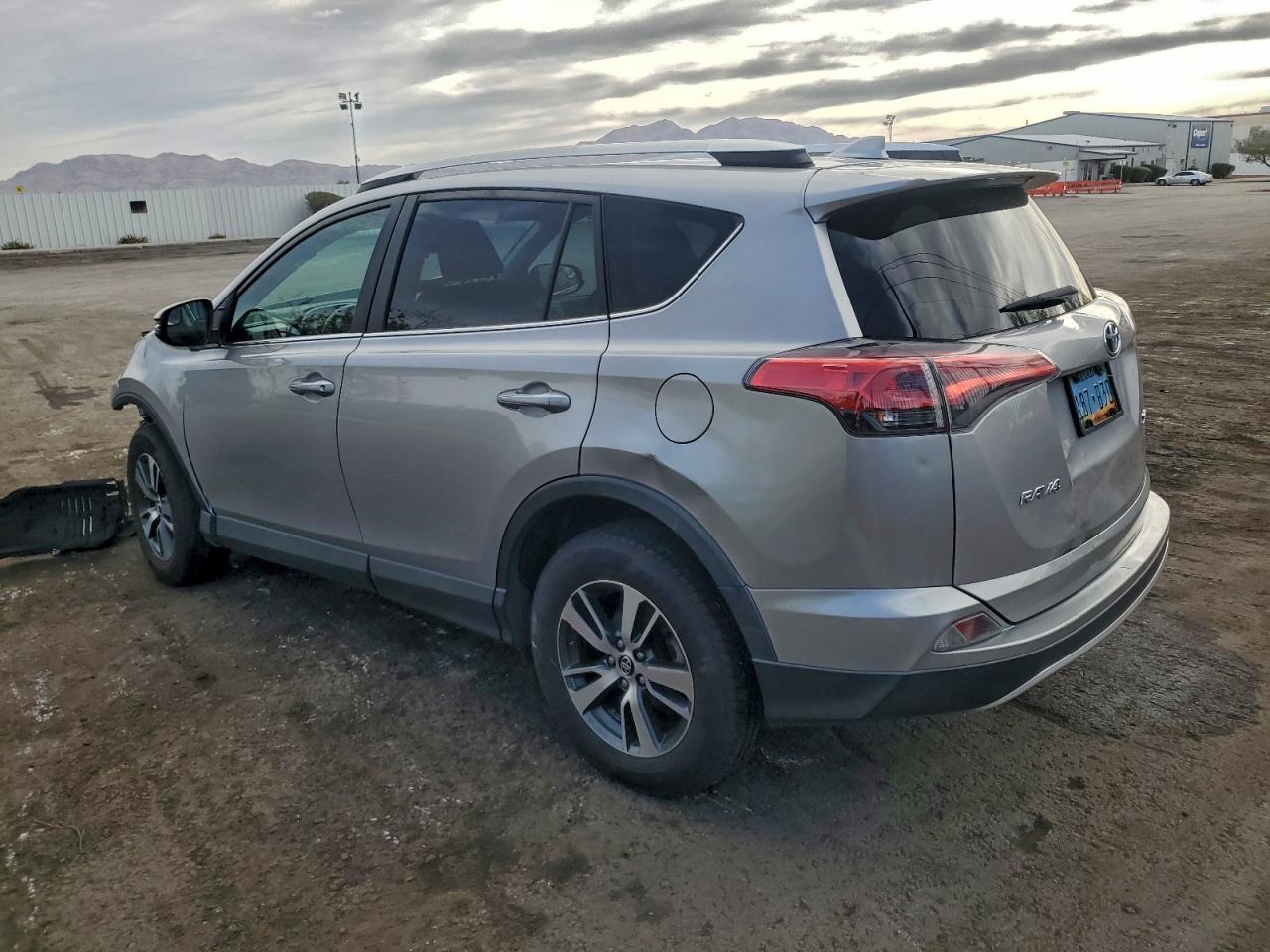 2016 TOYOTA RAV4