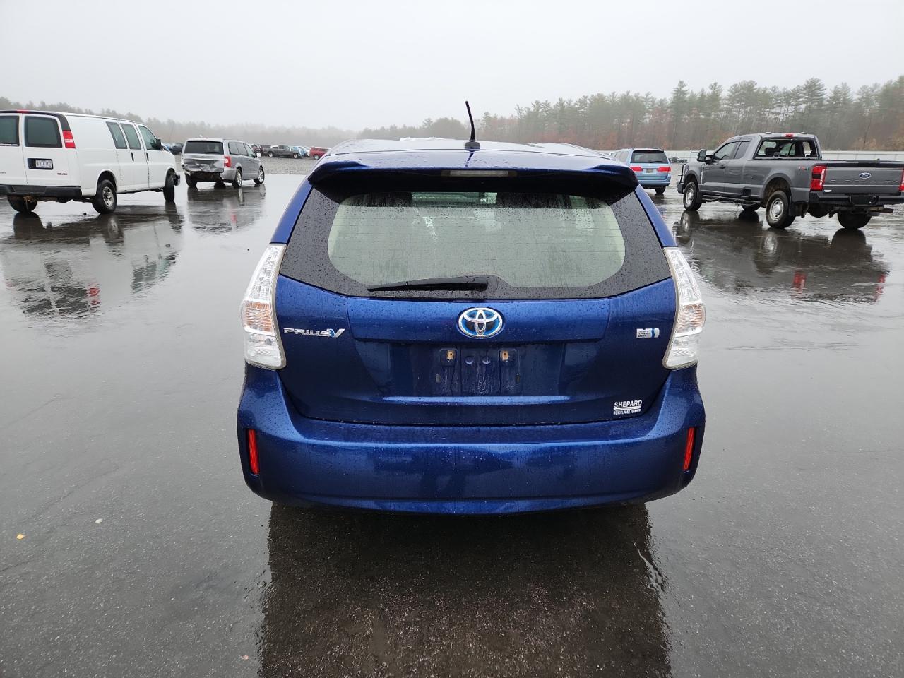 2012 TOYOTA PRIUS V