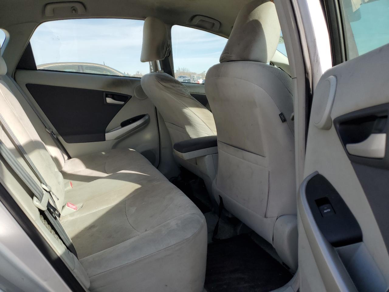 2010 TOYOTA PRIUS